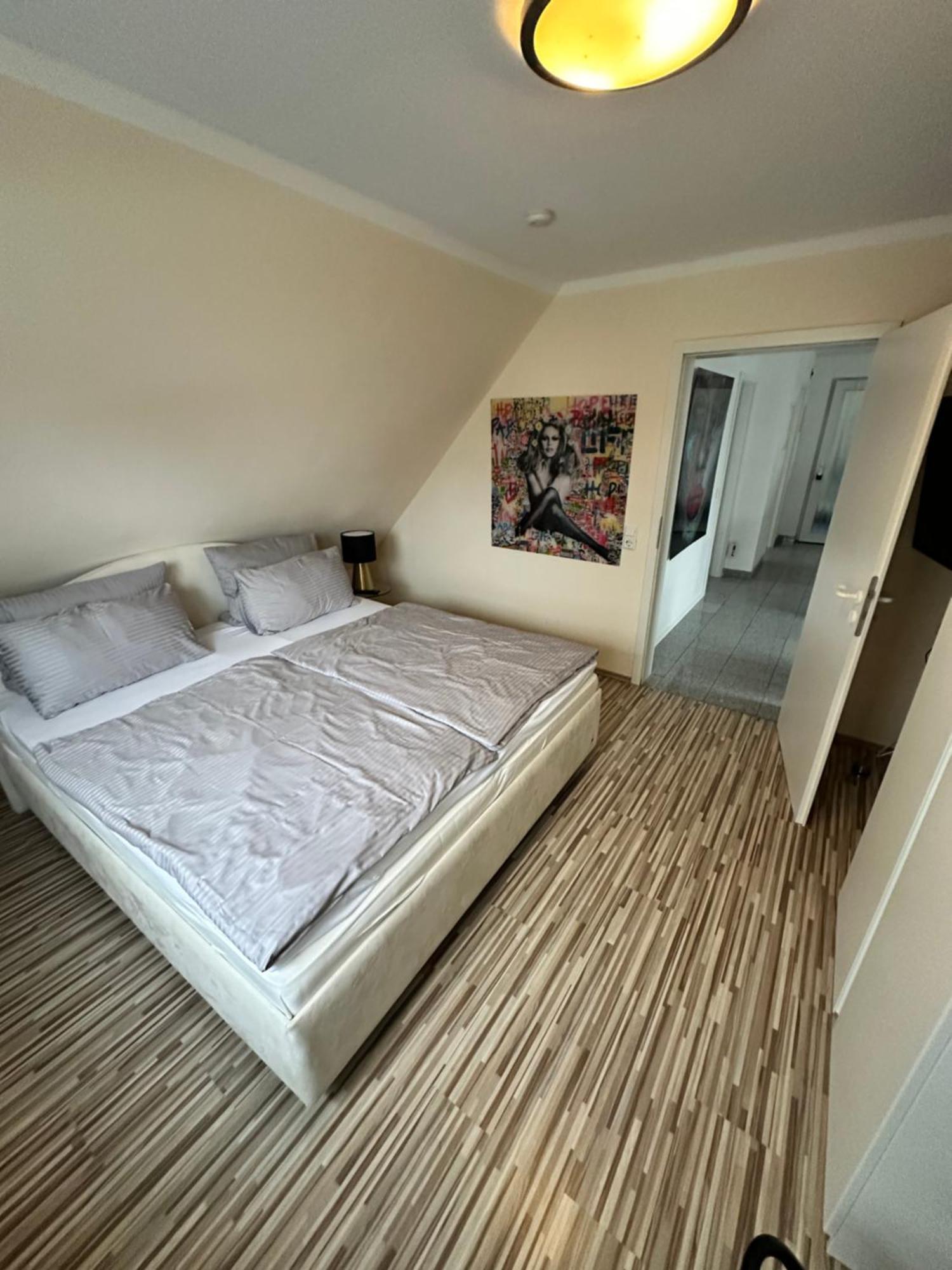 Zwei Ferienwohnungen Anker Max 5 Personen & Leuchtturm Max 4 Personen, Direkt In Steinhude Scheunenviertel, Balkon, Wlan , Privater Parkplatz, Wallbox Exterior foto